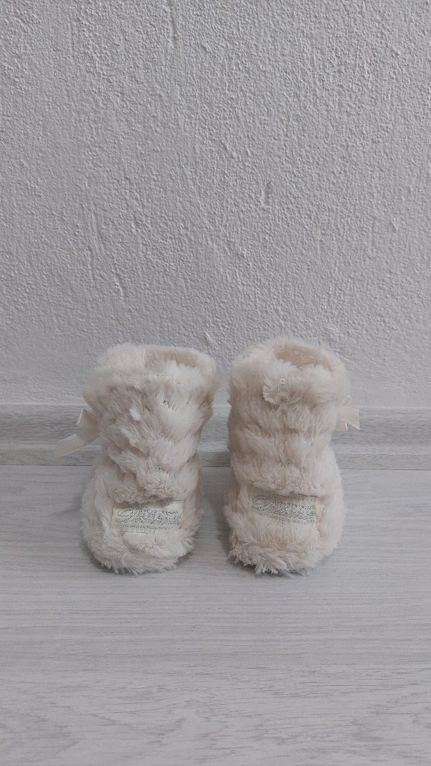 Kızlar için Beyaz Kürklü Sıcak Ev Terlikleri - Görsel 3