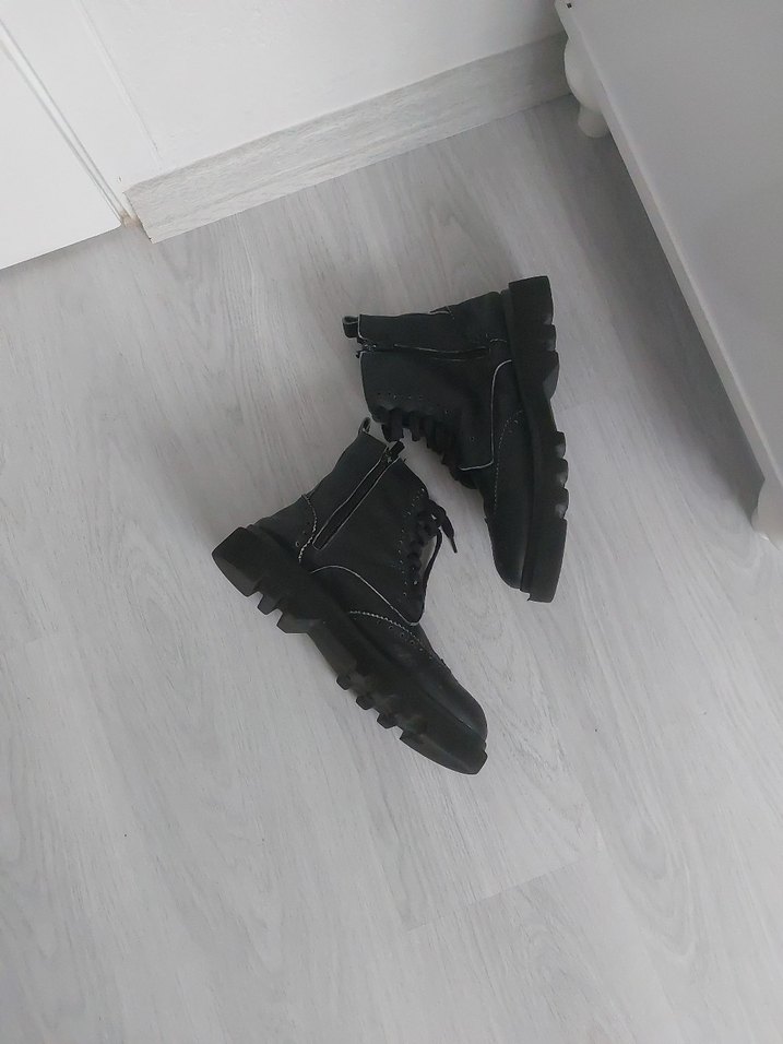 siyah erkek bot #siyah #erkek #bot #deri - Görsel 4