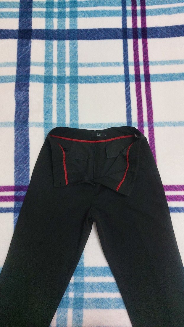 Siyah Kadın Normal Kesim Kumaş Pantolon - Görsel 4