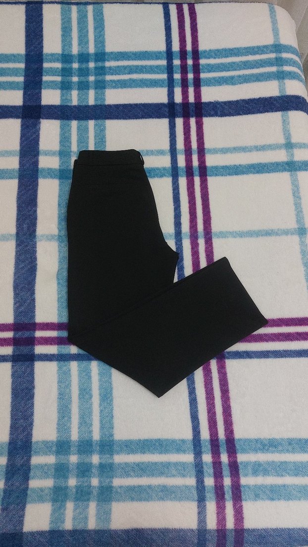 Siyah Kadın Normal Kesim Kumaş Pantolon - Görsel 2