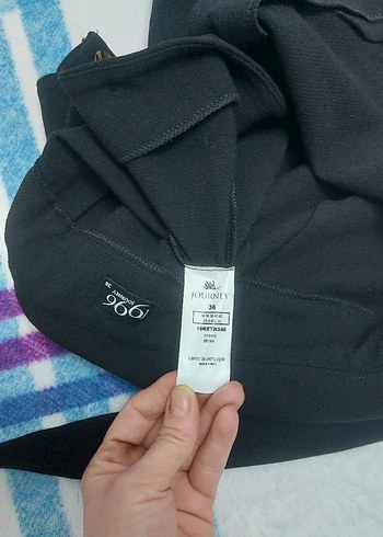 Kemer Detaylı Siyah Midi Mini Etek - Görsel 4