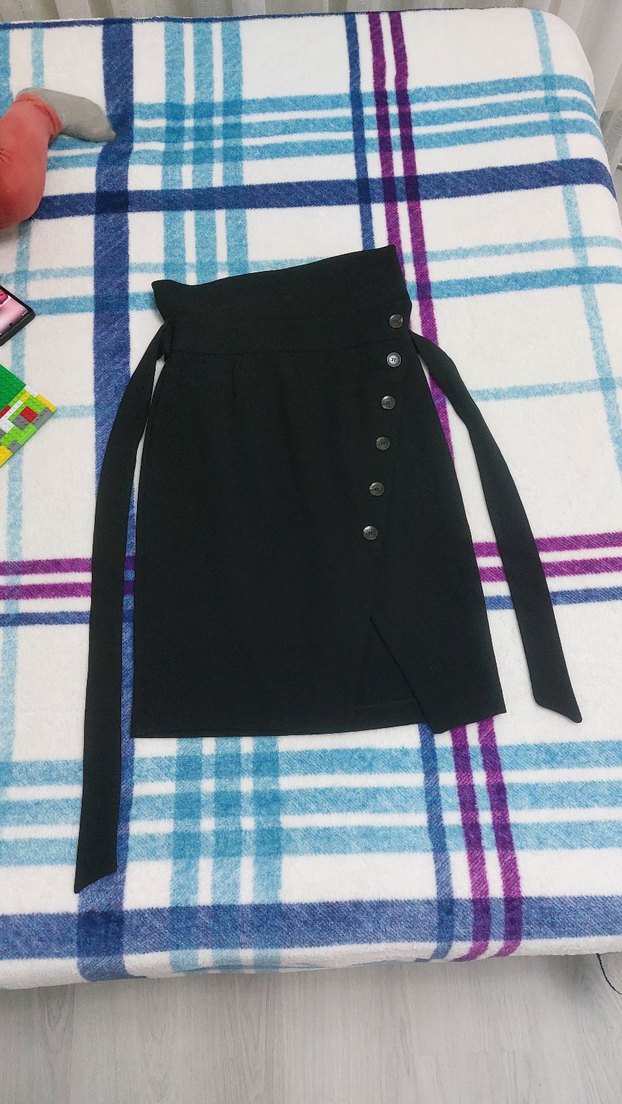 Kemer Detaylı Siyah Midi Mini Etek - Görsel 2