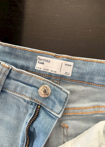 34 Beden mavi Renk Bershka İspanyol Paça Kot Pantolon