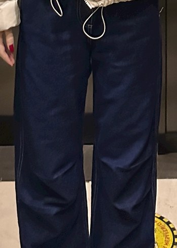 Bershka Lacivert Paraşüt Pantolon