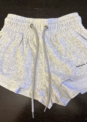 Bershka Kadife Şort