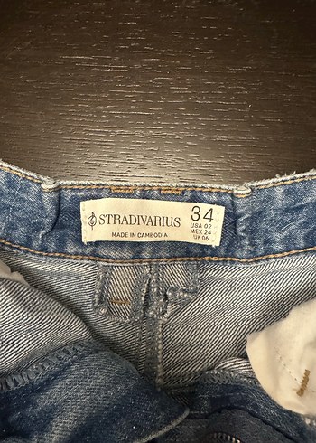 34 Beden Stradivarius Kot Şort