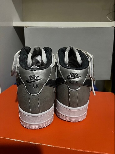 38 Beden gri Renk Nike airforce orijinal ayakkabı