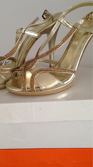 Gold rengi abiye ayakkabı