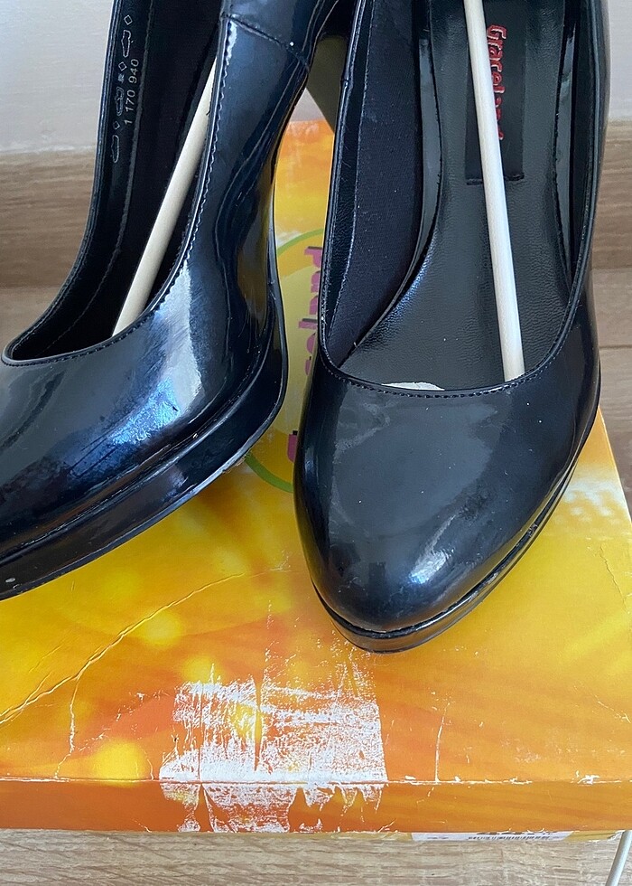 Siyah rugan ayakkabı - Görsel 2