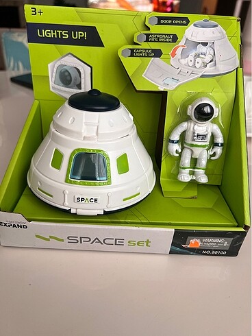 Astronot ve uzay mekiği