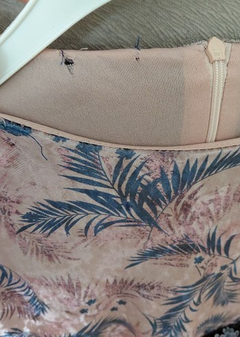 Tuğba kadife kısa etek üstü bluz - Görsel 6