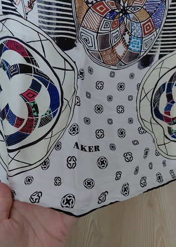 Aker ipek eşarp - Görsel 3