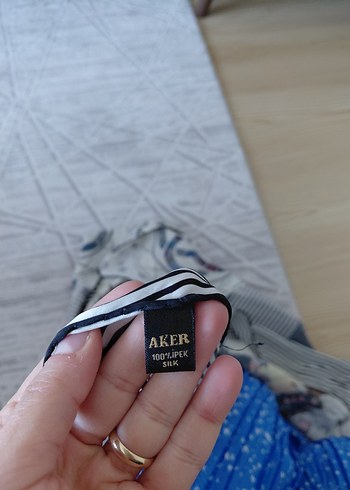 Aker ipek eşarp - Görsel 4