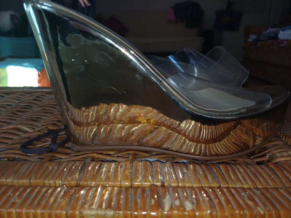 Şeffaf Bantlı Dolgu Topuklu Kadın Terlik - Görsel 3