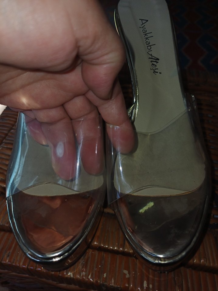 Şeffaf Bantlı Dolgu Topuklu Kadın Terlik - Görsel 2