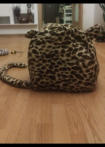  yumuşacık kuyruk detaylı kedi / köpek evi