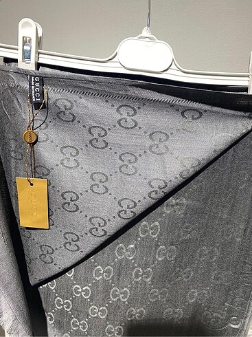 Gucci şal