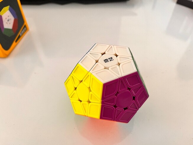 QiYi Megaminx Rubik küp