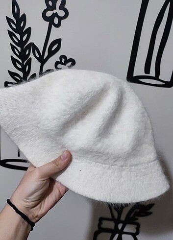 Kışlık tüylü şapka 
