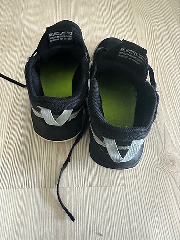 37 Beden Nike spor ayakkabı