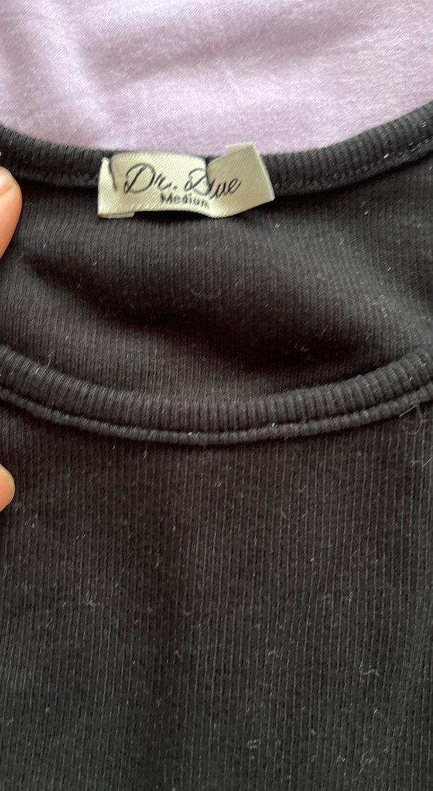 Siyah Yüksek Yakalı Spor Crop Top - Görsel 3