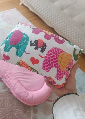 Renkli Desenli Pembe Bebek Yatağı - Görsel 5