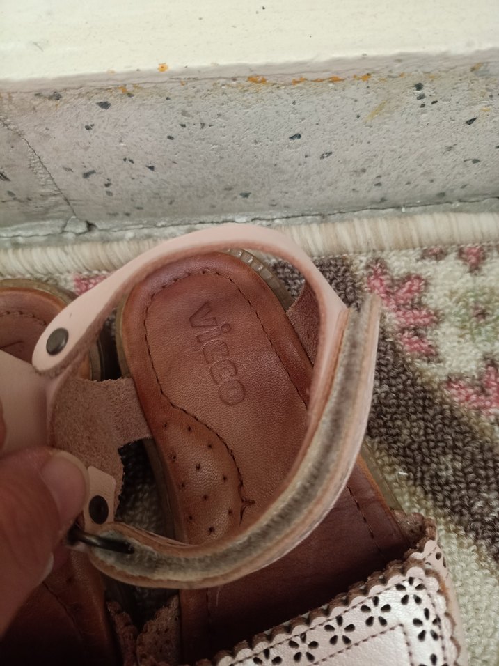 Kız Çocuk Pembe Sandalet - Görsel 2