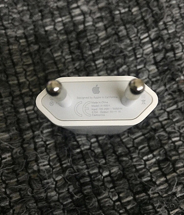 Iphone şarj başlığı ve kablosu