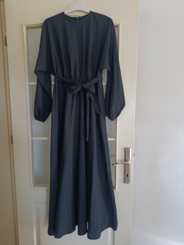 Uzun Siyah Kemerli Salaş Elbise - Görsel 2