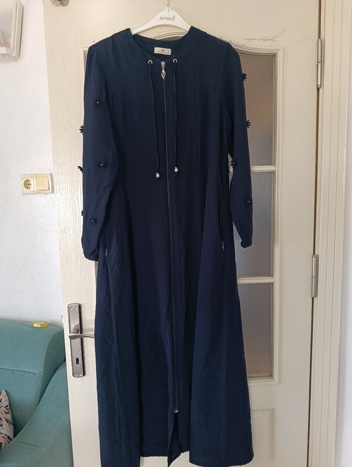 Düğmeli Lacivert Kadın Uzun Kaban ferace - Görsel 4