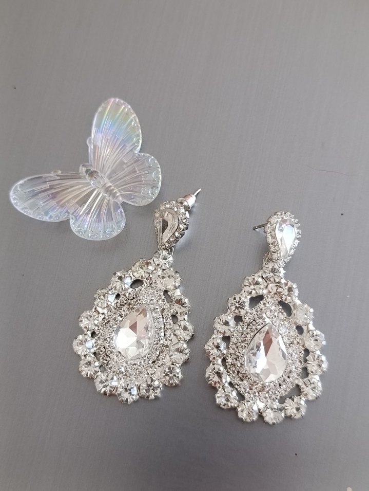 Beyaz Mini İşlemeli Payetli Gelin Küpeleri - Görsel 2