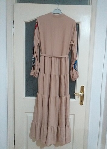 xl Beden camel Renk Kolları nakışlı uzun elbise