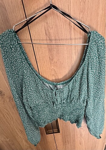 H&M Çiçek Desenli Crop Bluz