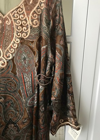 Uzun Kahverengi Nakışlı Bohem Elbise - Görsel 3