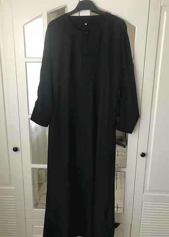 Siyah Nakışlı Uzun Kollu Kadın Ferace - Görsel 2