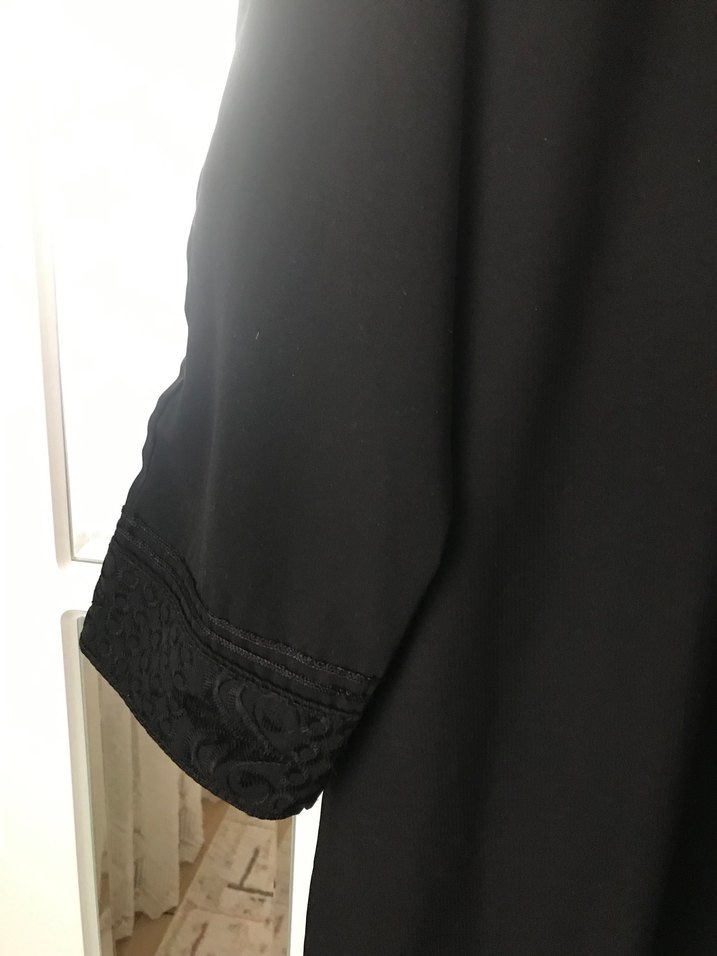 Siyah Nakışlı Uzun Kollu Kadın Ferace - Görsel 4