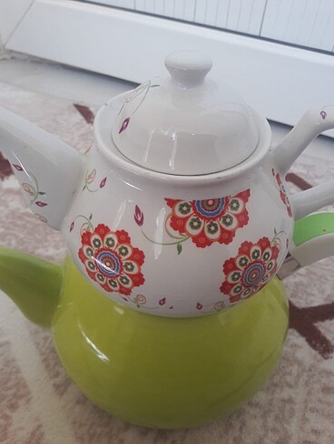 Çiçekli çaydanlık seti