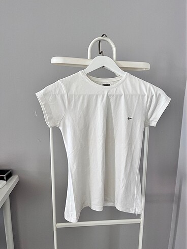 Nike tshirt