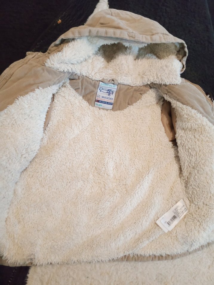 erkek çocuk mont ve oyuncaklar - Görsel 3