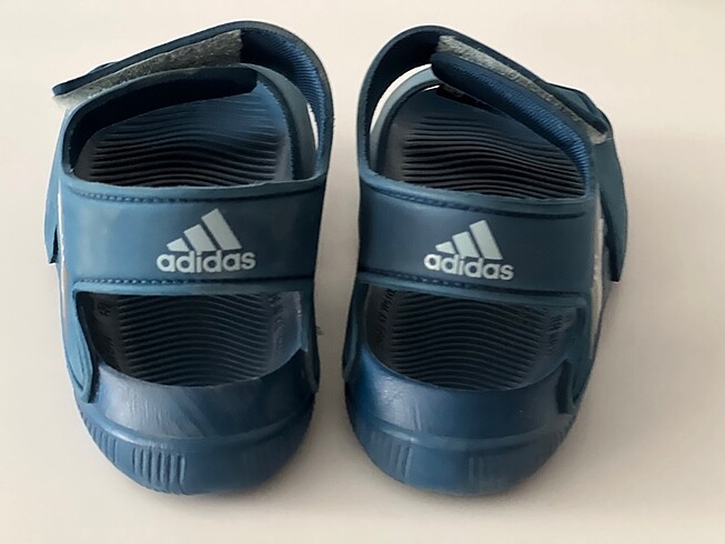 Adidas Orijinal Adidas sandaleti