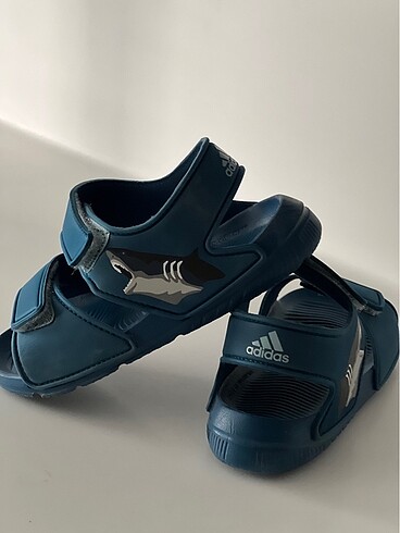 30 Beden lacivert Renk Orijinal Adidas sandaleti