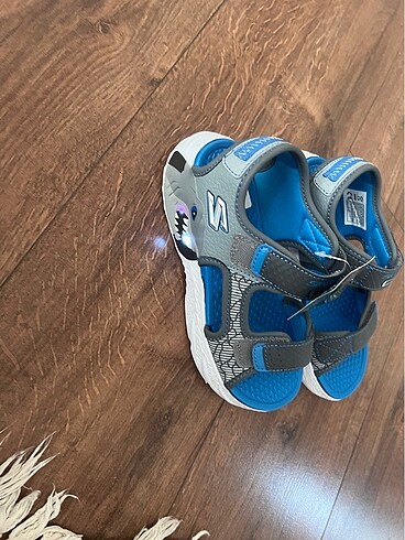 31 Beden Skechers ışıklı