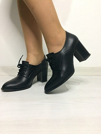 Topuklu Klasik Bootie