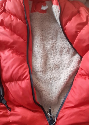 Erkek Çocuk Kırmızı Kürklü Mont - Görsel 5