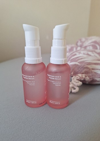Beden Hyalüronik Asit ve Peptid Serum