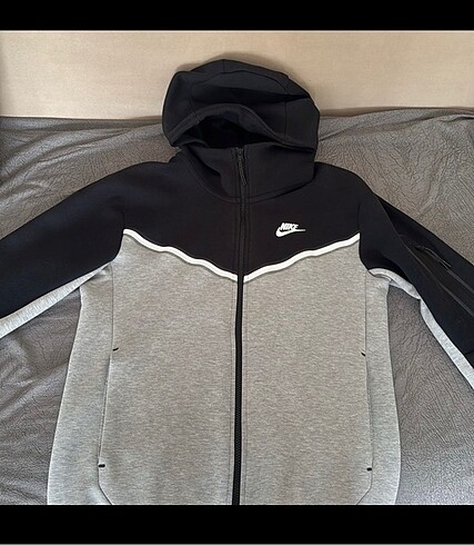 Nike tech fleece panda