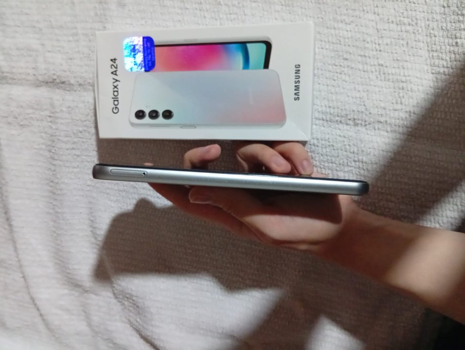 Samsung Galaxy A24 Beyaz Android Telefon - Görsel 4