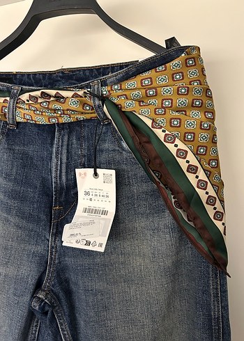 Kemer Detaylı Bol Kesim Kadın Kot Pantolon - Görsel 2