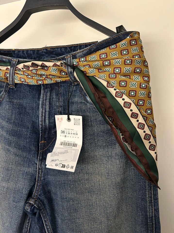 Kemer Detaylı Bol Kesim Kadın Kot Pantolon - Görsel 2