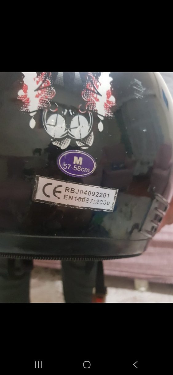 Kilitli Siyah Baskılı Motosiklet Kaskı - Görsel 5